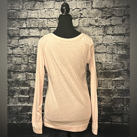 Revolution Sweater - Picture 3 of 6